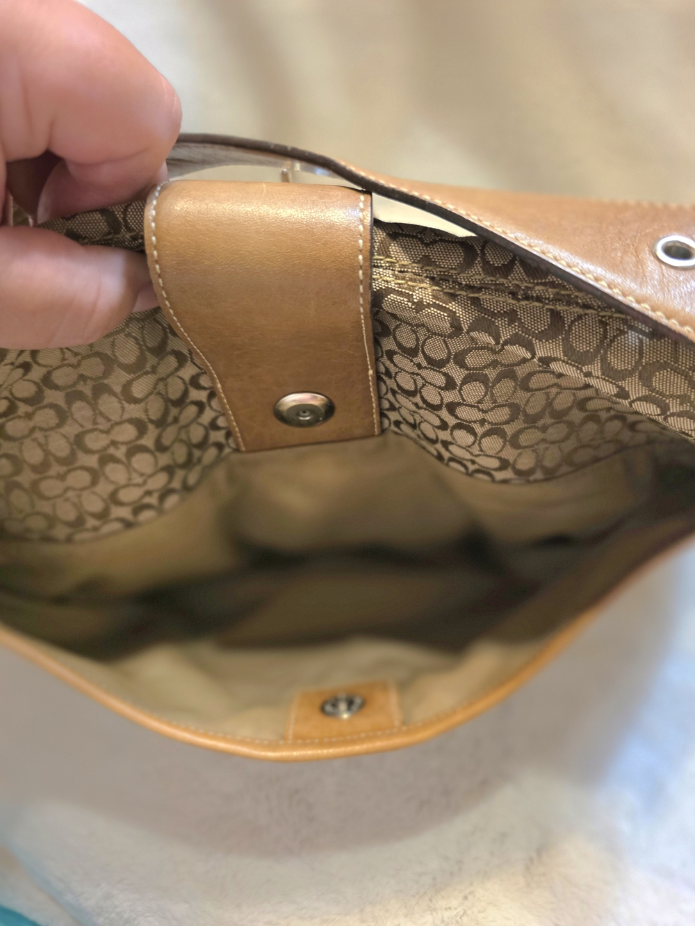 Coach Soho Signature Flap Medium Shoulder Bag (Style F06808) - Picture 9 of 9